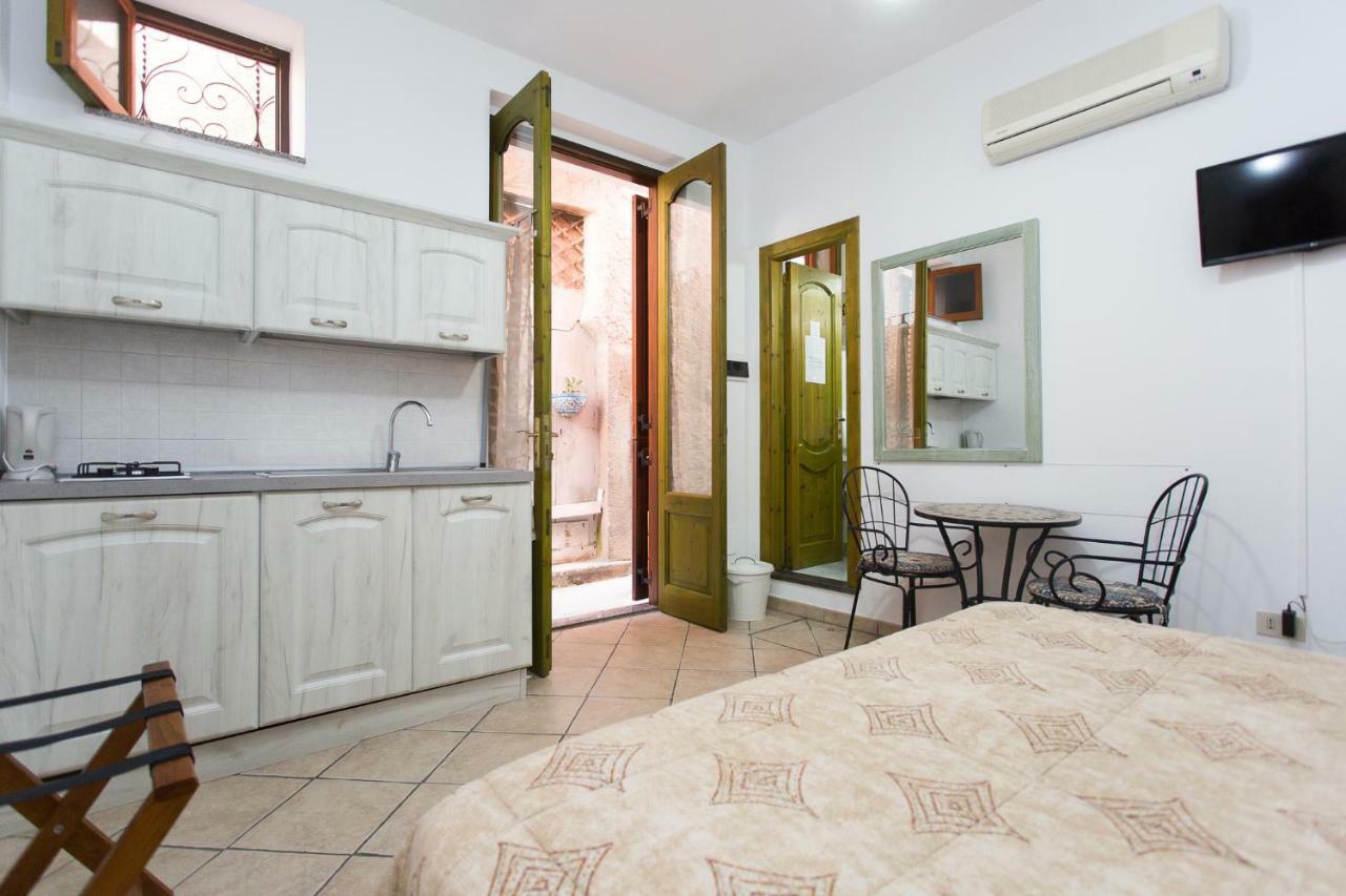 Diana Brown B&B Affittacamere Lipari  Exteriör bild