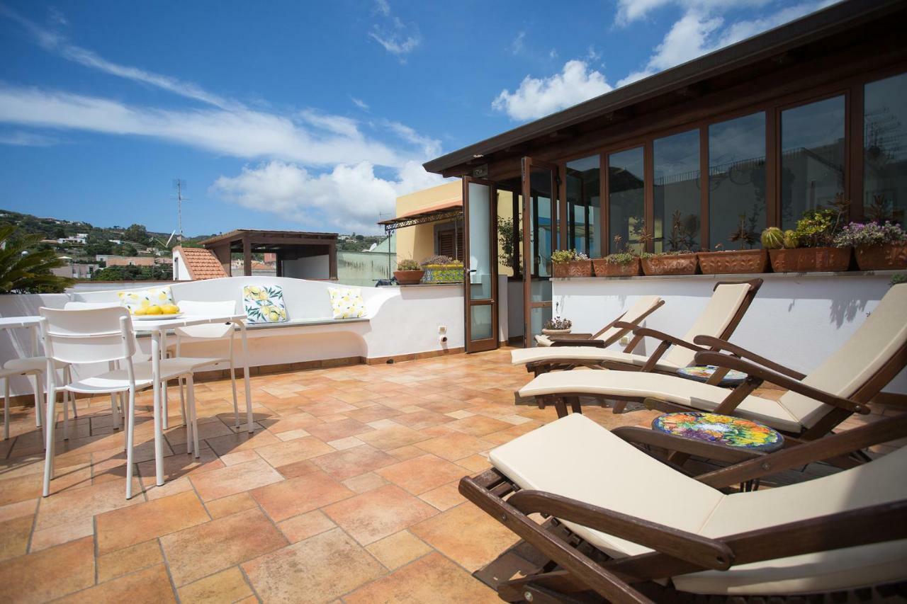Diana Brown B&B Affittacamere Lipari  Exteriör bild