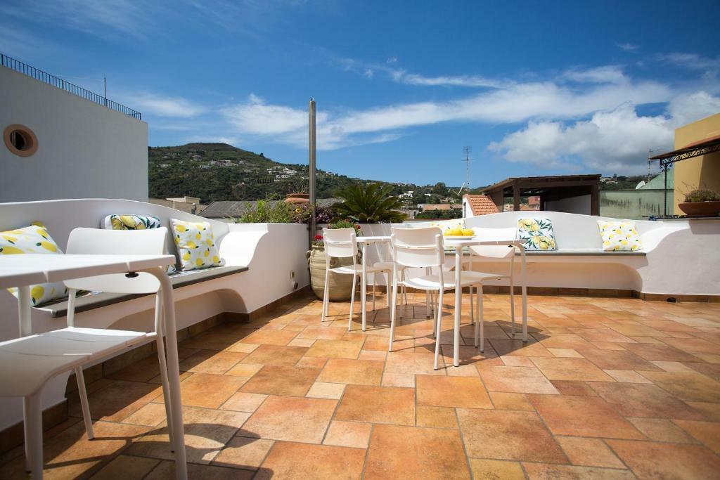Diana Brown B&B Affittacamere Lipari  Exteriör bild